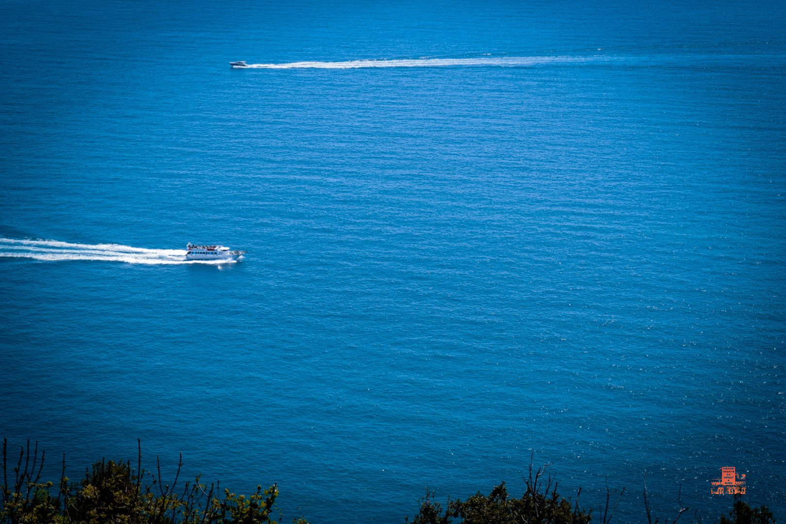 BATTELLI NEL MARE DI CHIAVARI