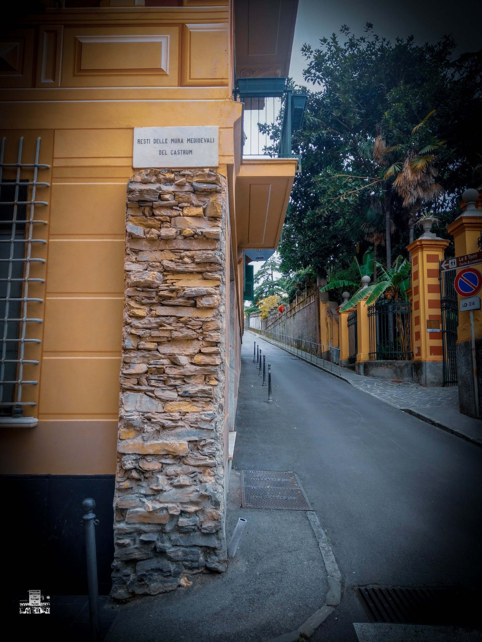 Salita Sant'Antonio Maria Gianelli incrocio con Via Ravaschieri