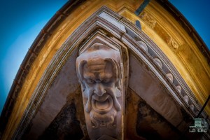 SATIRICO SATANICO SARDONICO SELFIE