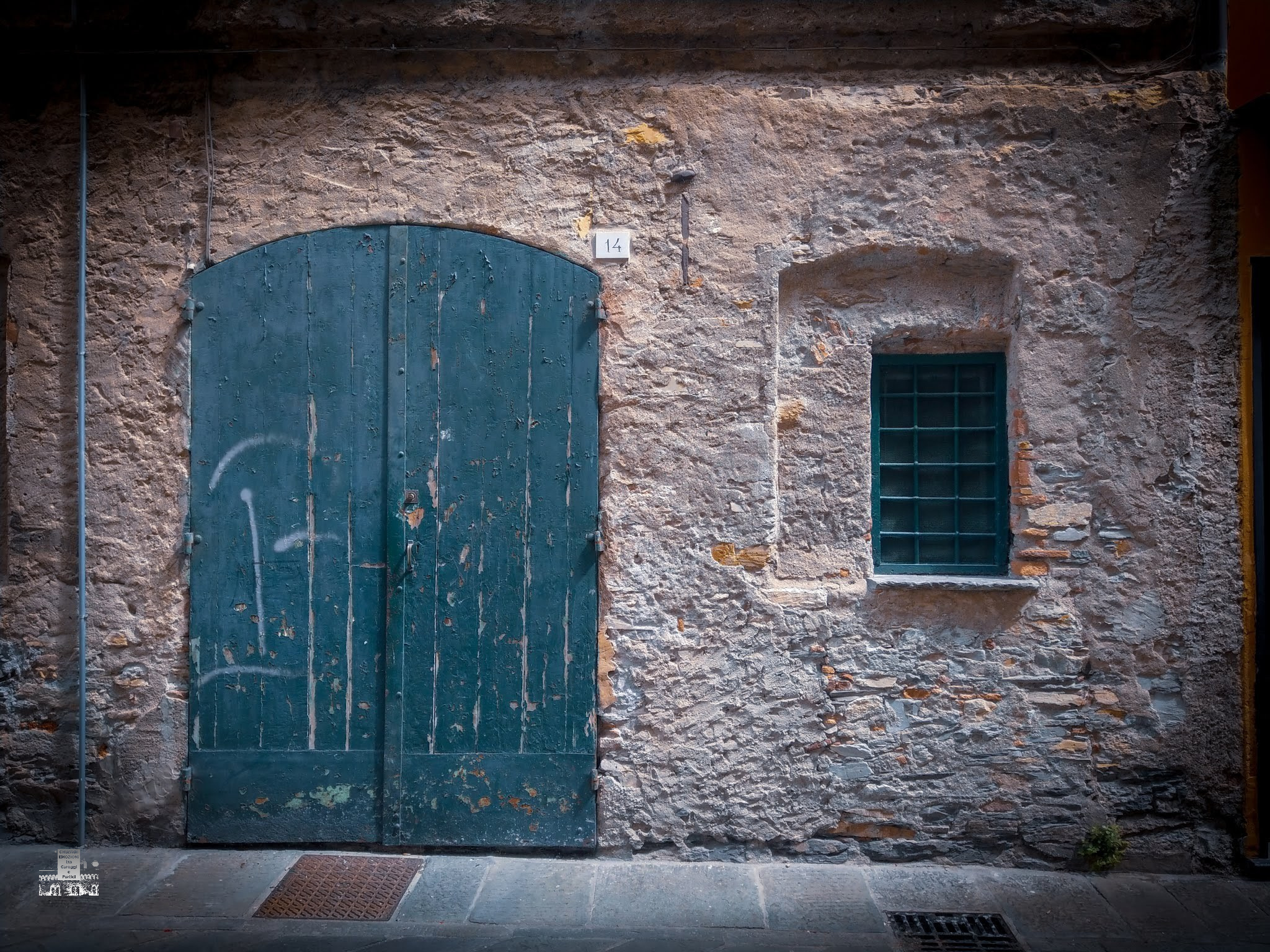 VECCHIO PORTONE
