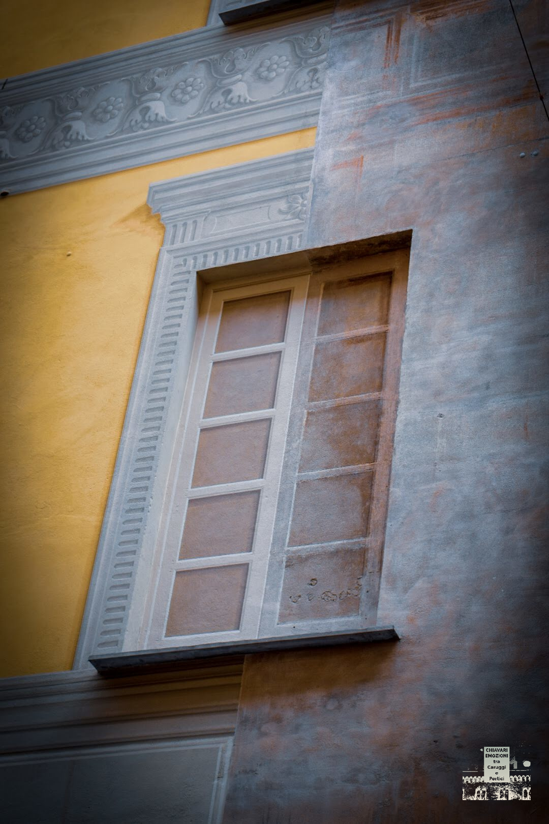 FINESTRA FINTA - CARUGGIO DRITTO